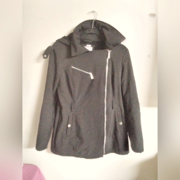 BCBG Gorgeous Winter Jacket - Picture 1 of 3